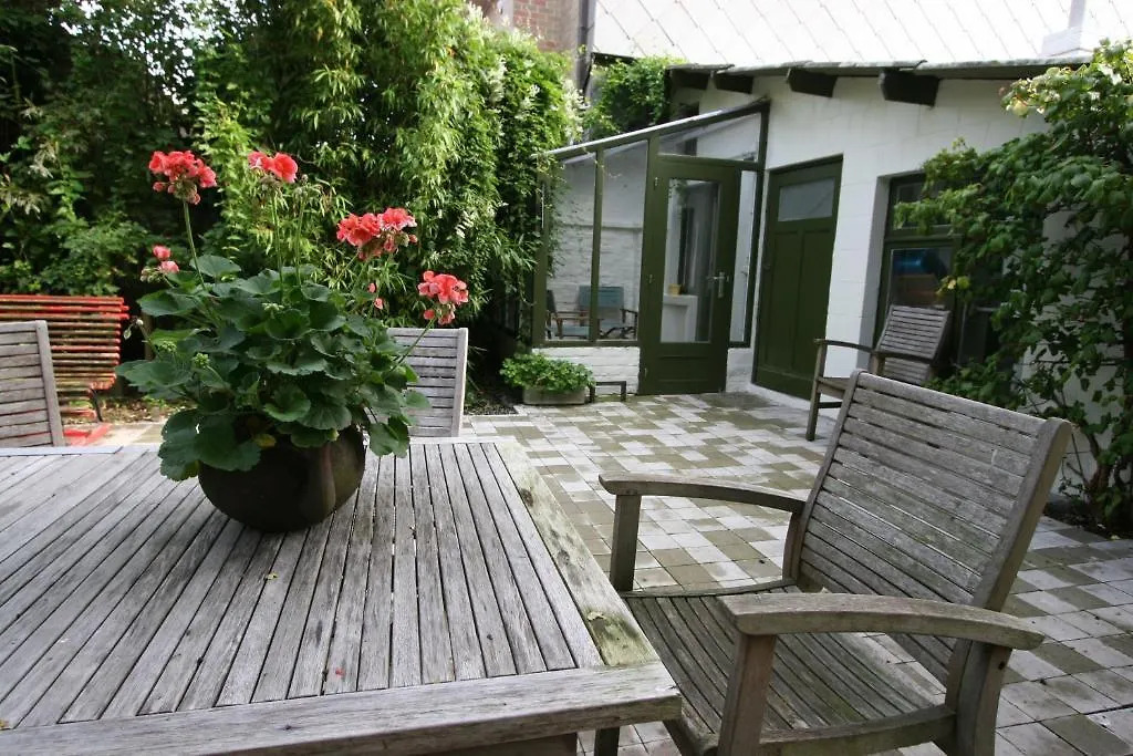 B&B Het Wilgenhuis Oostende Bed & Breakfast